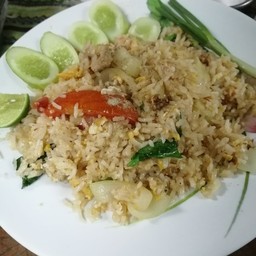 ข้าวผัดหมู