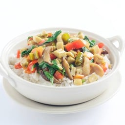 ข้าวกระเพราหม้อดินเจ