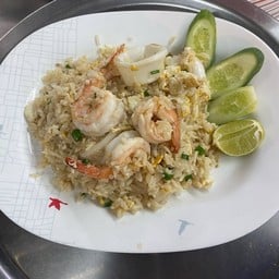 ข้าวผัดทะเล