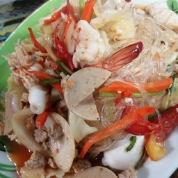 ยำวุ้นเส้นรวมมิตร