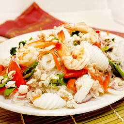 ยำวุ้นเส้นกุ้งสด