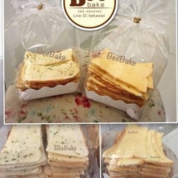 กาแฟสด แมคคอฟฟี่/ Bee baked  (ข้างร้านอ้าเลือดหมู)