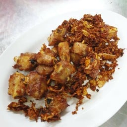 ซี่โครงหมูทอดกระเทียม