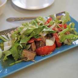 ยำเนื้อ