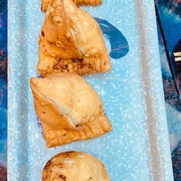 110. Veg.Samosa