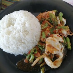 ข้าวพริกแกงทะเล