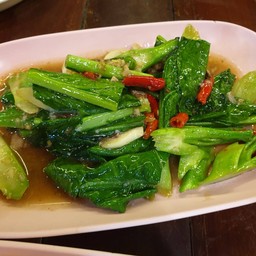 คะน้าปลาเค็ม