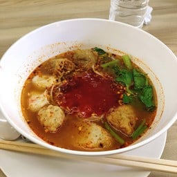 ยู้ ลูกชิ้นปลาเยาวราช Magic Food Park สนามบินดอนเมือง