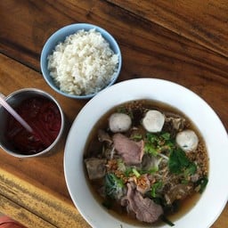 เนื้อตุ๋น นายทิว มหาชัย