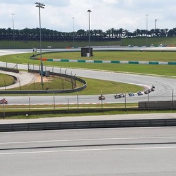 ภาพตอนแข่ง MotoGP จาก Grandstand โซนด้านใน ประมาณ 13