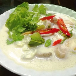 ต้มข่าไก่