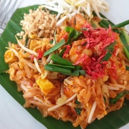 ชายพอสผัดไทย