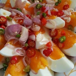 ไข่ยางมะตูมทรงเครื่อง