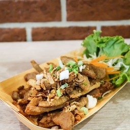 อกไก่เจทอดกระเทียม