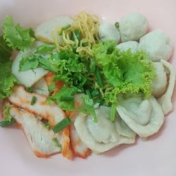 ร้านก๋วยเตี๋ยวดาวทอง