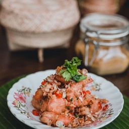 กุ้งผัดพริกเกลือ