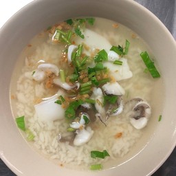 ข้าวต้มปลาหมึก