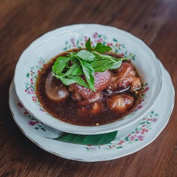 ไข่พะโล้หมูสามชั้น