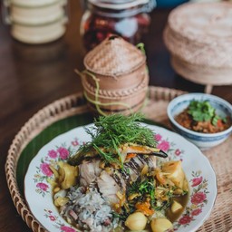 ปลาช่อนนึ่งขมิ้นกับแจ่วเห็ด