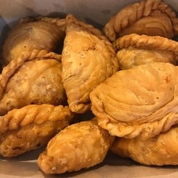 สั่งมาแต่ไส้ไก่ ตัวละ 8 บาท: หวานนิดๆ แป้งกรอบ ไม่อมน้ำมัน