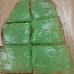 ปังปิ้งสังขยาใบเตย