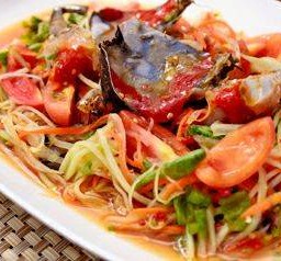 ส้มตำปูไข่ดอง