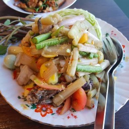 ส้มตำสายบัว ปูปลาร้า