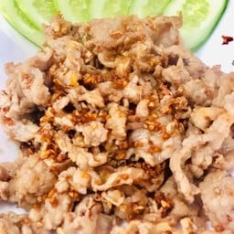 เนื้อดาวกะจายทอดกะเทียม { เป็นกับข้าว }