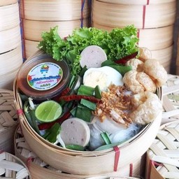 หมี่ยำแสนล้านนัว ครัวแห่งรัก