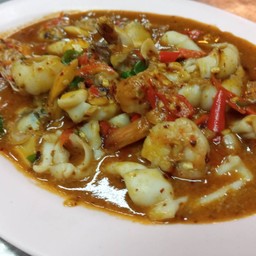 ผัดรวมมิตรทะเลพริกเผา