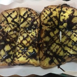 ขนมปังปิ้งเนย+ช็อกโกแลต