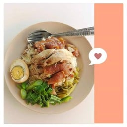 อาหารถูก ได้กับข้าวเยอะ คุ้มราคา อร่อยยยถูกปากแน่นอน