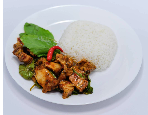 ข้าวกระเพราหมูกรอบ (ร้านบ้านใบกะเพรา )