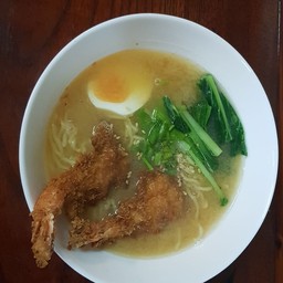 มิโซะราเม็ง กุ้งทอด