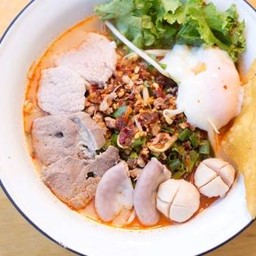เตี๋ยวยำไข่เยิ้ม/อาหารตามสั่ง