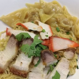 บะหมี่เกี๊ยวแห้งหมูแดง