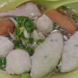 เกาเหลาลูกชิ้นปลา