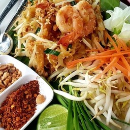 ผัดไทยกุ้งสด