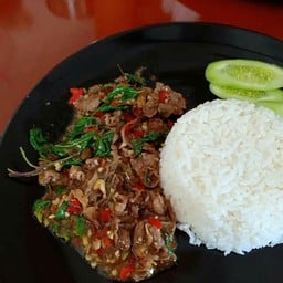 ข้าวผัดกะเพราเนื้อ แองกัสออสเตรเลีย