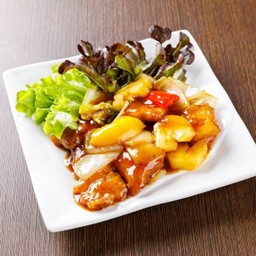 หมูผัดเปรี้ยวหวานสไตล์ญี่ปุ่น