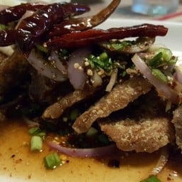 น้ำตกขาหมูเยอรมัน