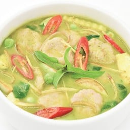 แกงเขียวหวานลูกชิ้นปลากราย I ไก่ I เนื้อ