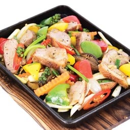 อกเป็ดรมควันผัดพริกไทยดำ