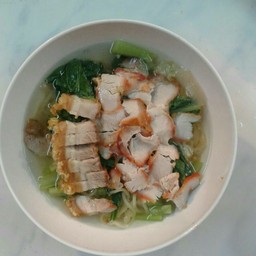 บะหมี่หมูแดง หมูกรอบ