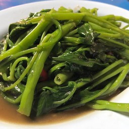 ผักบุ้งไฟแดง