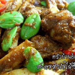 ผัดสะตอหน่อไม้ซี่โครงอ่อน