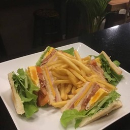 แกร์เร็ตคลับแซนวิส