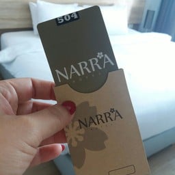 ใช้ระบบคีย์การ์ด 