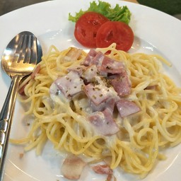 สปาเก็ตตี้ คาโบนาล่าแฮม