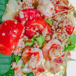 ยำไข่ดาวหมูสับกุ้ง